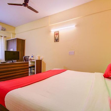Capital O 17320 Vijaya Residency Manipal Exterior foto